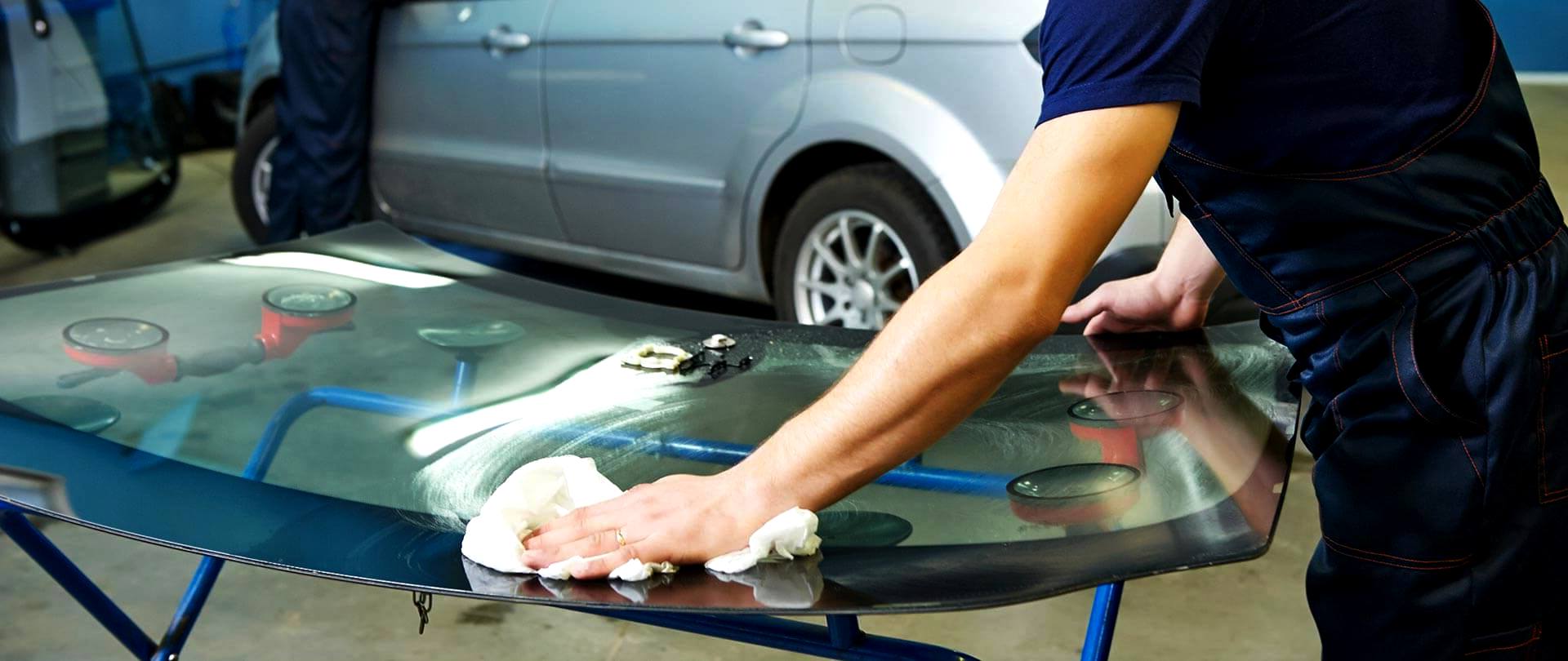 nettoyage d'un pare-brise